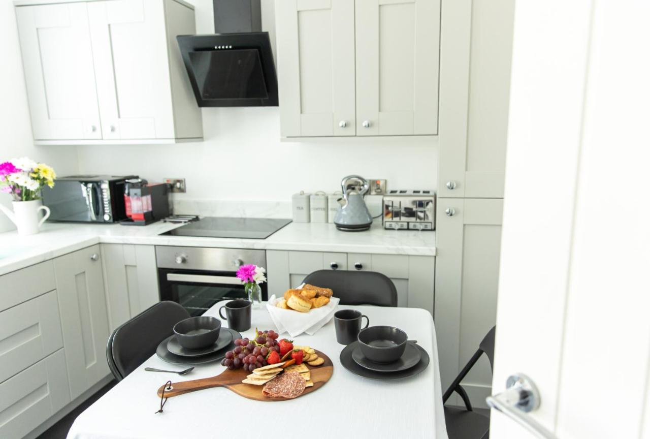 Entire Family Home , Large Rear Garden And Free Parking Μπέλφαστ Εξωτερικό φωτογραφία